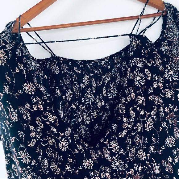 UO Ecote Boho Off-the-Shoulder T-Shirt Floral Med - Picture 7 of 11